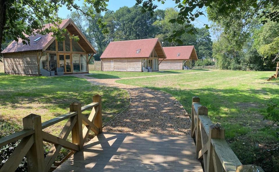 Nettlebed Farm Lets Barn3 * Durley