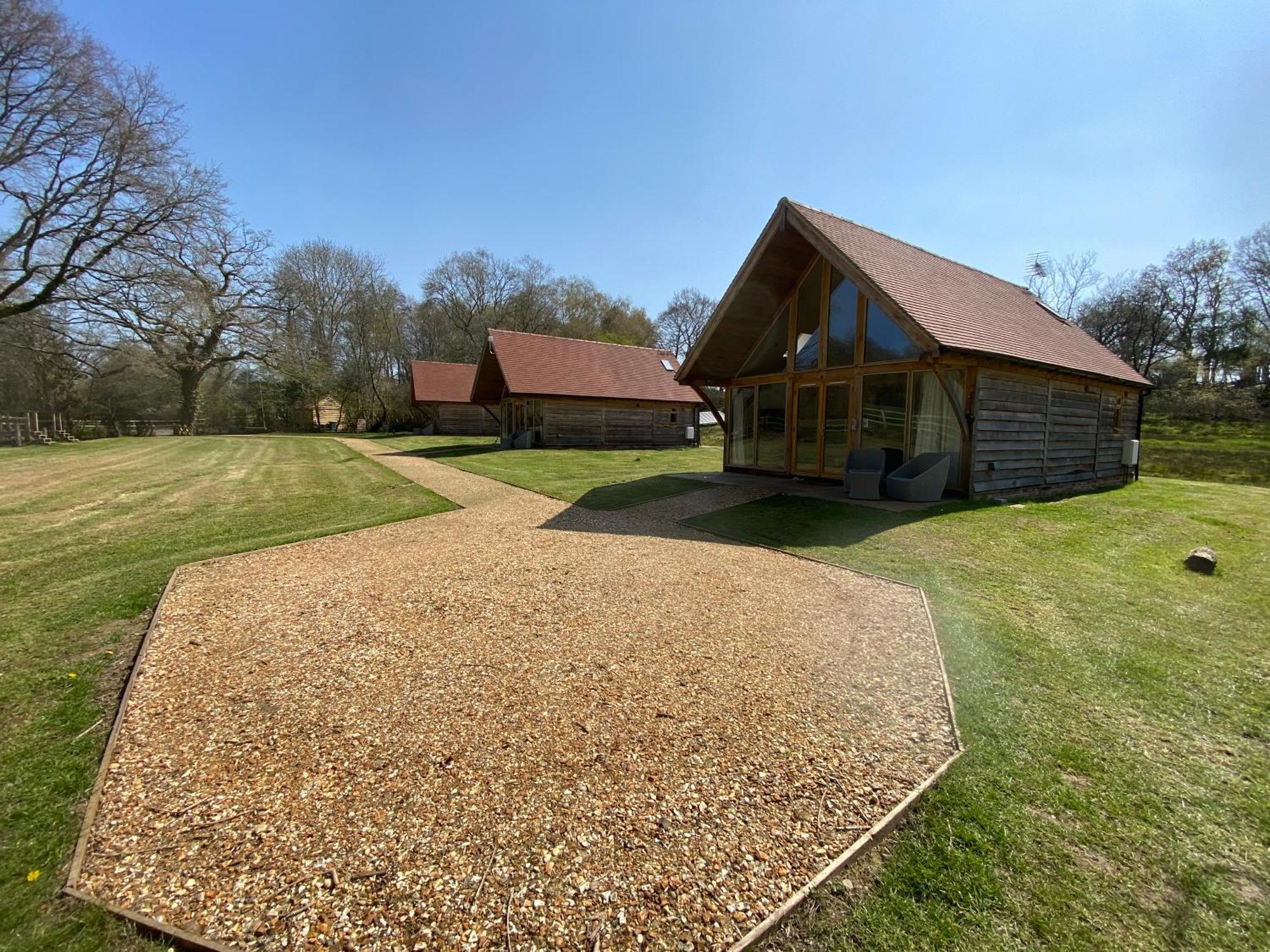 Nettlebed Farm Lets Barn3